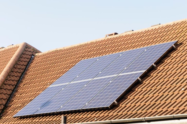 Comment réussir votre installation photovoltaïque à Besançon ?